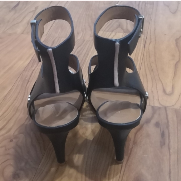 Rachel Roy fully leather strappy heels - Picture 6 of 6